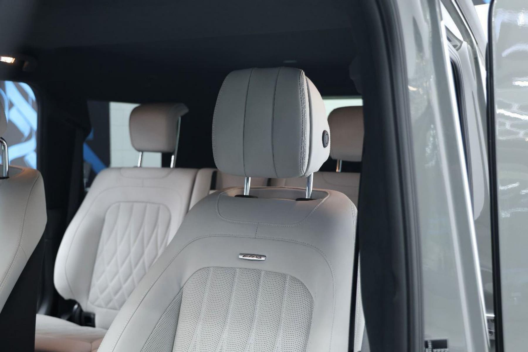 Mercedes-Benz AMG G63 view 11